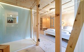 Lenk Lodge - Boutique&Design Hotel und Apartements
